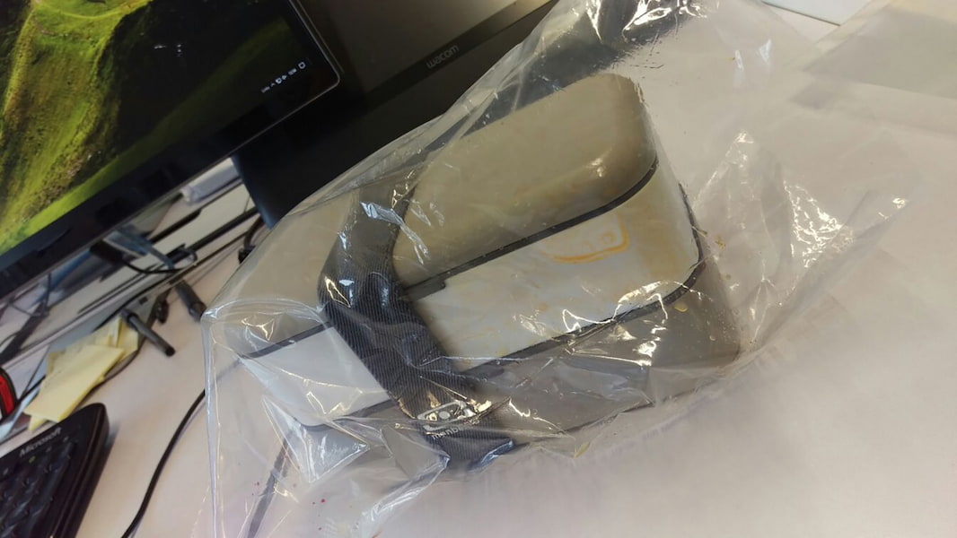 Lunchbox covered in plastig bag